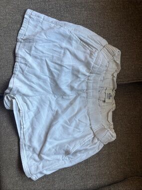 Hollister White Women's Comfortable Shorts